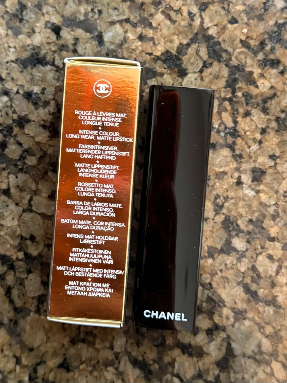 CHANEL Rouge Allure Velvet Lipstick 58 Rouge Vie 0.12 oz NIB (NEW)